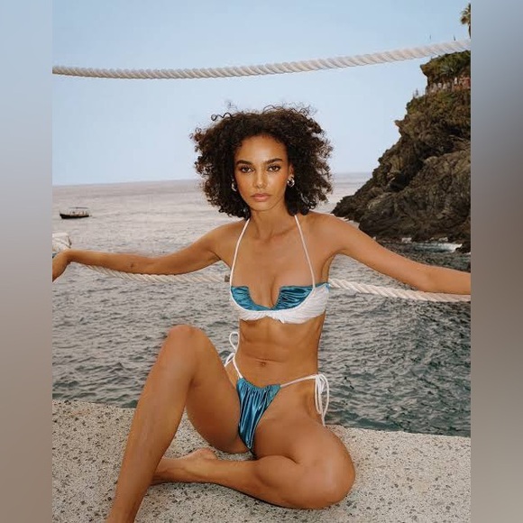 Divino Seas Ailin Dark Peacock Blue Bright White Top & Bottom Bikini Set Size XS - Picture 5 of 14